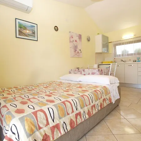 1462 Apartamento Pula